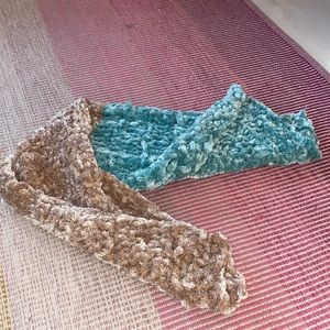 Multicolored shawl for any season.